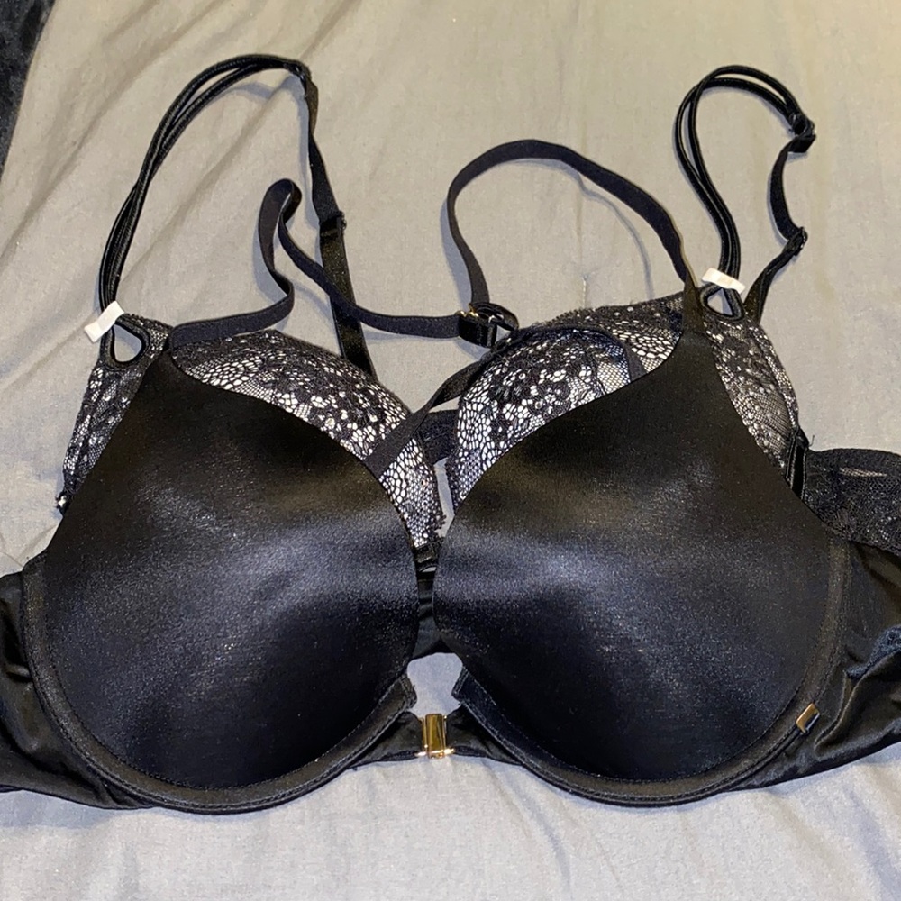Bra bundle 36B Victoria Secret